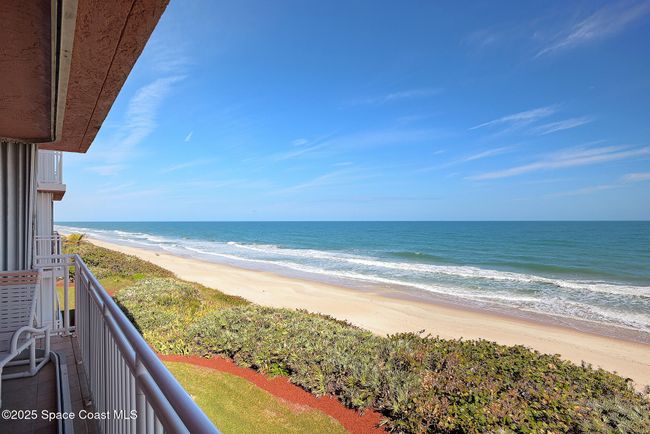 402 - 5635 Highway A1a, Condo with 3 bedrooms, 3 bathrooms and null parking in Melbourne Beach FL | Image 23