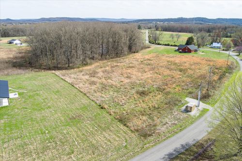 1835 Three Island Rd, Walling, TN, 38587-5133 | Card Image