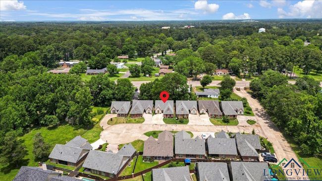 1210 Cobblestone Ct, House other with 3 bedrooms, 2 bathrooms and null parking in Carthage TX | Image 36
