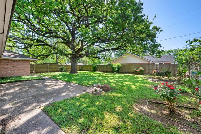 901 Royal Ln, House other with 4 bedrooms, 2 bathrooms and null parking in Corsicana TX | Image 31