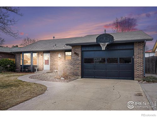 883 S Hoover Ave, Fort Lupton, CO, 80621-1254 | Card Image