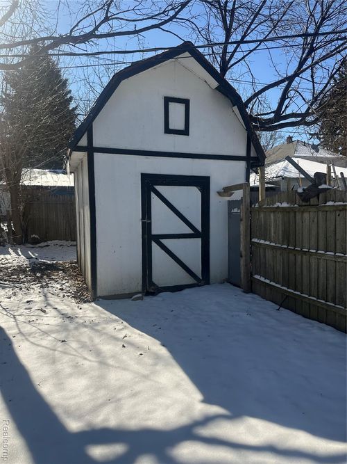 187 Ne Nebraska Avenue, Pontiac, MI, 48341 | Card Image