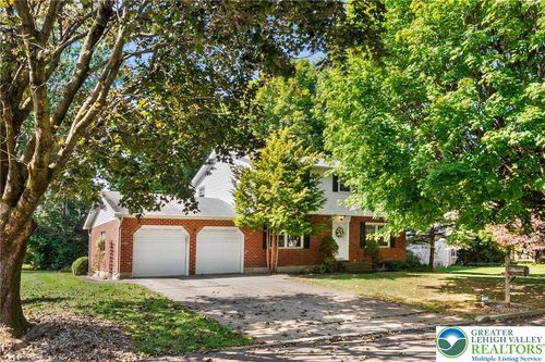 2734 Andrea Dr, ALLENTOWN, PA, 18103-4602 | Card Image