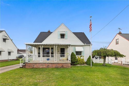 4718 Southwood Dr, Brooklyn, OH, 44144-3148 | Card Image