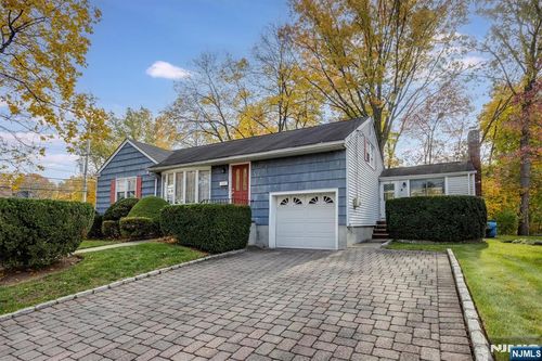 40-18 Kramer Pl, Fair Lawn, NJ, 07410-5345 | Card Image