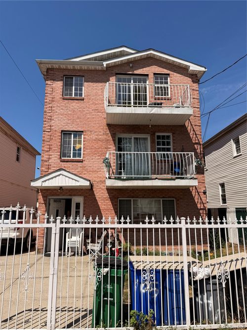 3-105-24 170th Street, New York, NY, 11433 | Card Image