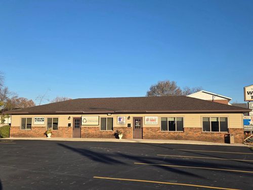ste-1-716 1st St S, Willmar, MN, 56201-4391 | Card Image