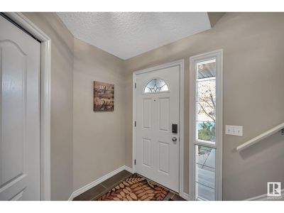 8107 Shaske Dr Nw, House other with 4 bedrooms, 3 bathrooms and 4 parking in Edmonton AB | Image 3