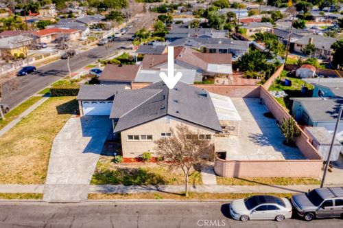 4618 W Maurie Ave, Santa Ana, CA, 92703-1207 | Card Image