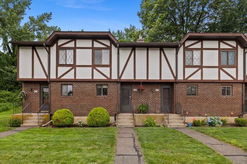 302-302 Cedar Hollow Dr, Rocky Hill, CT, 06067-2642 | Card Image