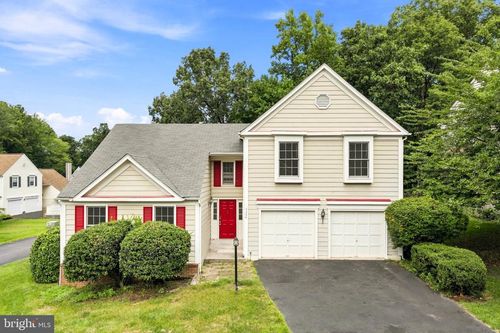 4354 Chambord Ln, WOODBRIDGE, VA, 22192-5162 | Card Image