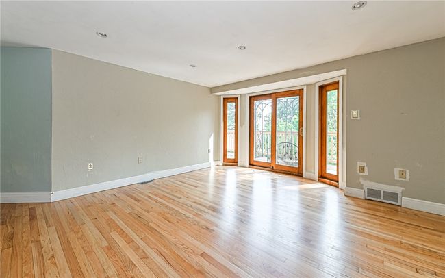 116 Parkfel Ave, House other with 2 bedrooms, 2 bathrooms and 2 parking in Mccandless PA | Image 8