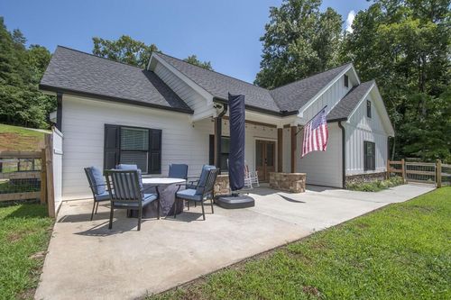 346 Woodland Ln, Hayesville, NC, 28904-4778 | Card Image
