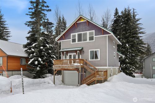 330 Keechelus Dr, Snoqualmie Pass, WA, 98068-5090 | Card Image