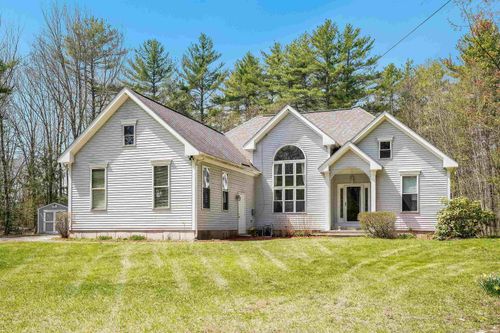 21 Old Fort Ln, Dunbarton, NH, 03046-4722 | Card Image