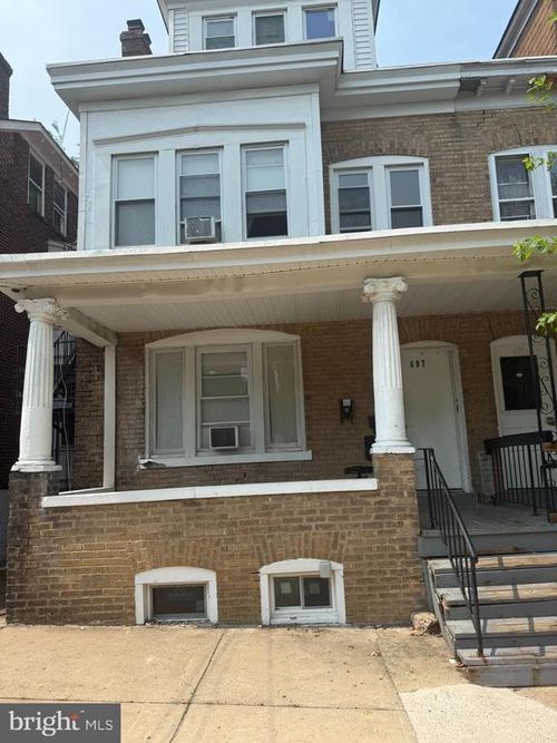 697 Rutherford Ave, Trenton, NJ, 08618-5031 | Card Image