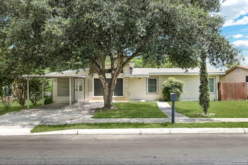 551 Lanark Dr, San Antonio, TX, 78218-1828 | Card Image