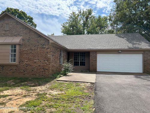 7397 Meadowbrook Dr, Horn Lake, MS, 38637-9183 | Card Image