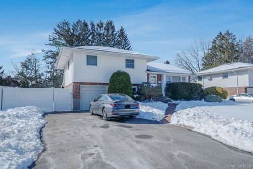 24 Kings Park Rd, Commack, NY, 11725-2407 | Card Image