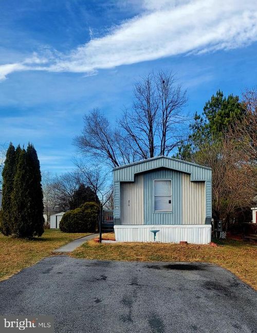 870 Royal Crest Dr, MARTINSBURG, WV, 25401-5160 | Card Image