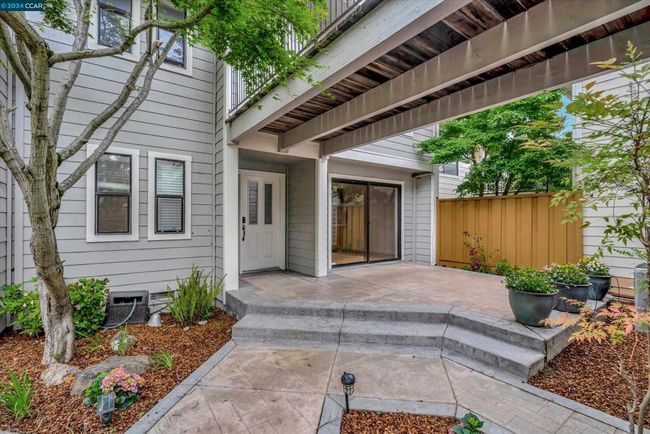 1056 Camino Verde Cir, Townhouse with 3 bedrooms, 4 bathrooms and 2 parking in Walnut Creek CA | Image 50