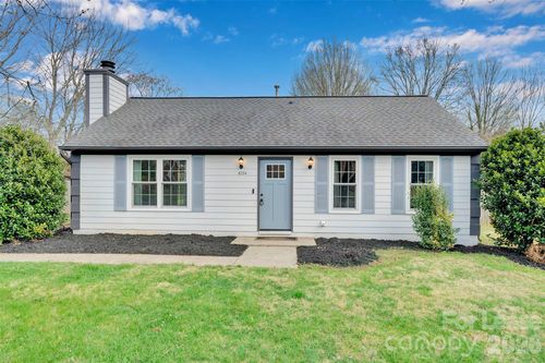 6724 Woodwedge Dr, Charlotte, NC, 28227-1017 | Card Image