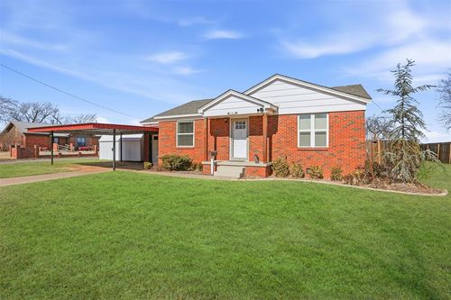 101 Memorial Drive, Mangum, OK, 73554 | Card Image