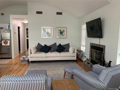 33 Ohio Ave, Long Beach, NY, 11561-1113 | Card Image