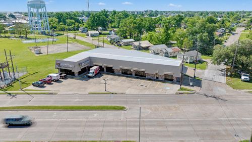 425 W Tunnel Blvd, Houma, LA, 70360-5591 | Card Image