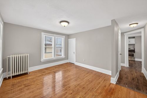 3115 Logan Ave N, Minneapolis, MN, 55411-1257 | Card Image