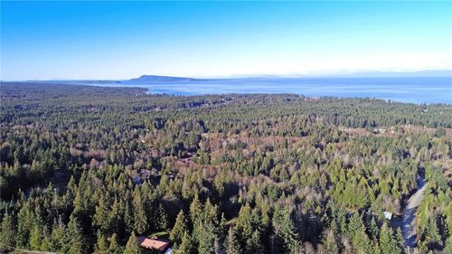 575 Horne Lake Rd, Qualicum Beach, BC, V9K1Z7 | Card Image
