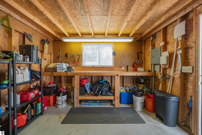 6001 N Silver Pines Dr, House other with 3 bedrooms, 2 bathrooms and null parking in Bellaire MI | Image 28