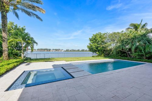 8685 Parkland Bay Dr, Parkland, FL, 33076-4877 | Card Image