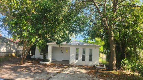 2174 Ne 182nd St, North Miami Beach, FL, 33162-1630 | Card Image