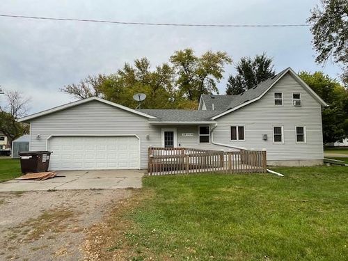 76 4th Ave E, Wood Lake, MN, 56297-1542 | Card Image