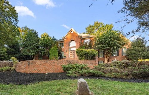 5018 Carlson Dairy Rd, Greensboro, NC, 27410-9310 | Card Image