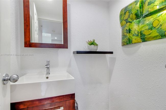APT-1540S - 1500 Bay Rd, Condo with 1 bedrooms, 2 bathrooms and null parking in Miami Beach FL | Image 11