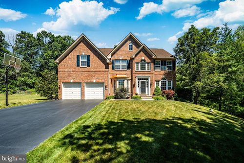 404 Maple Glen Cir, Schwenksville, PA, 19473-2850 | Card Image