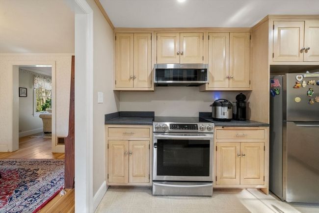 89 Lewis Ave, House other with 3 bedrooms, 2 bathrooms and 2 parking in Walpole MA | Image 10