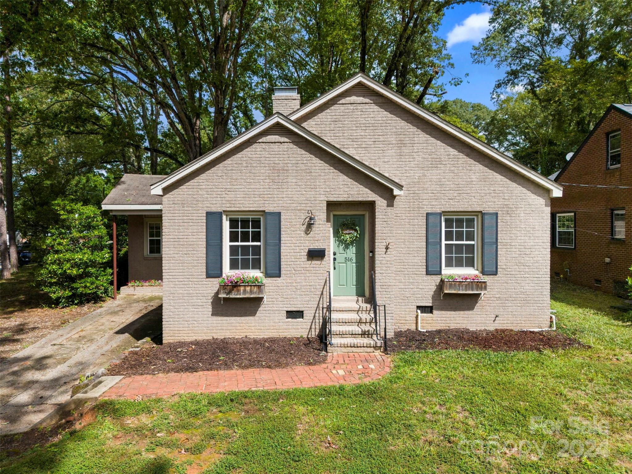 6th Ave, Gastonia, NC 28052