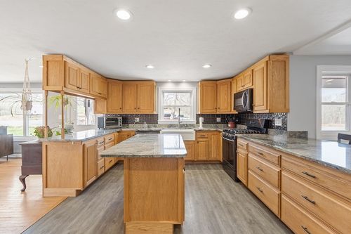 18 Bernhardt Rd, Ashby, MA, 01431-1986 | Card Image