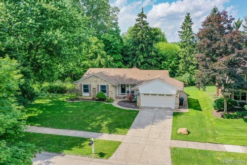46314 Rockledge Dr, Plymouth, MI, 48170-3508 | Card Image