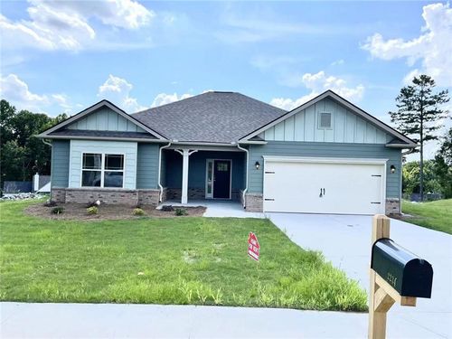 2234 Remington Dr, Commerce, GA, 30529-3905 | Card Image