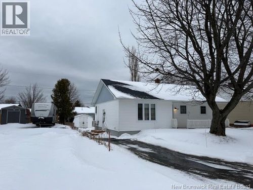 163 Mckay St, Dalhousie, NB, E8C1Z8 | Card Image