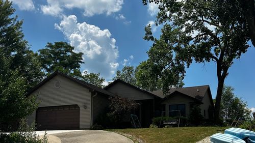 36 Hole In The Wall Ct, Wilmington, IL, 60481-2512 | Card Image