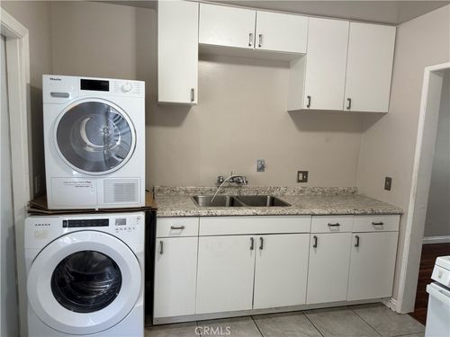 13-4611 W 152nd St, Lawndale, CA, 90260-1902 | Card Image