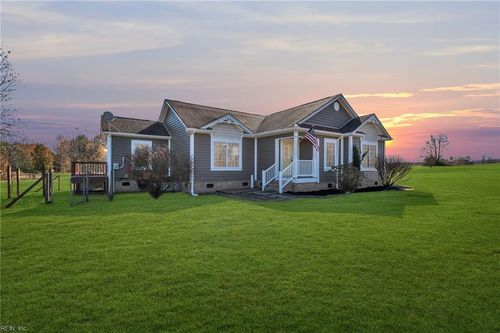 24305 Meherrin Rd, Courtland, VA, 23837-2253 | Card Image