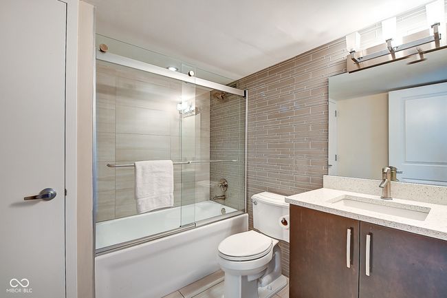 APT-15J - 4000 N Meridian St, Condo with 2 bedrooms, 2 bathrooms and null parking in Indianapolis IN | Image 32