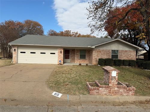 815 Hilltop Dr, Weatherford, TX, 76086-5729 | Card Image