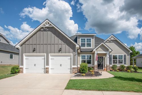 1030 Clubhouse Dr, Madison, GA, 30650-5152 | Card Image